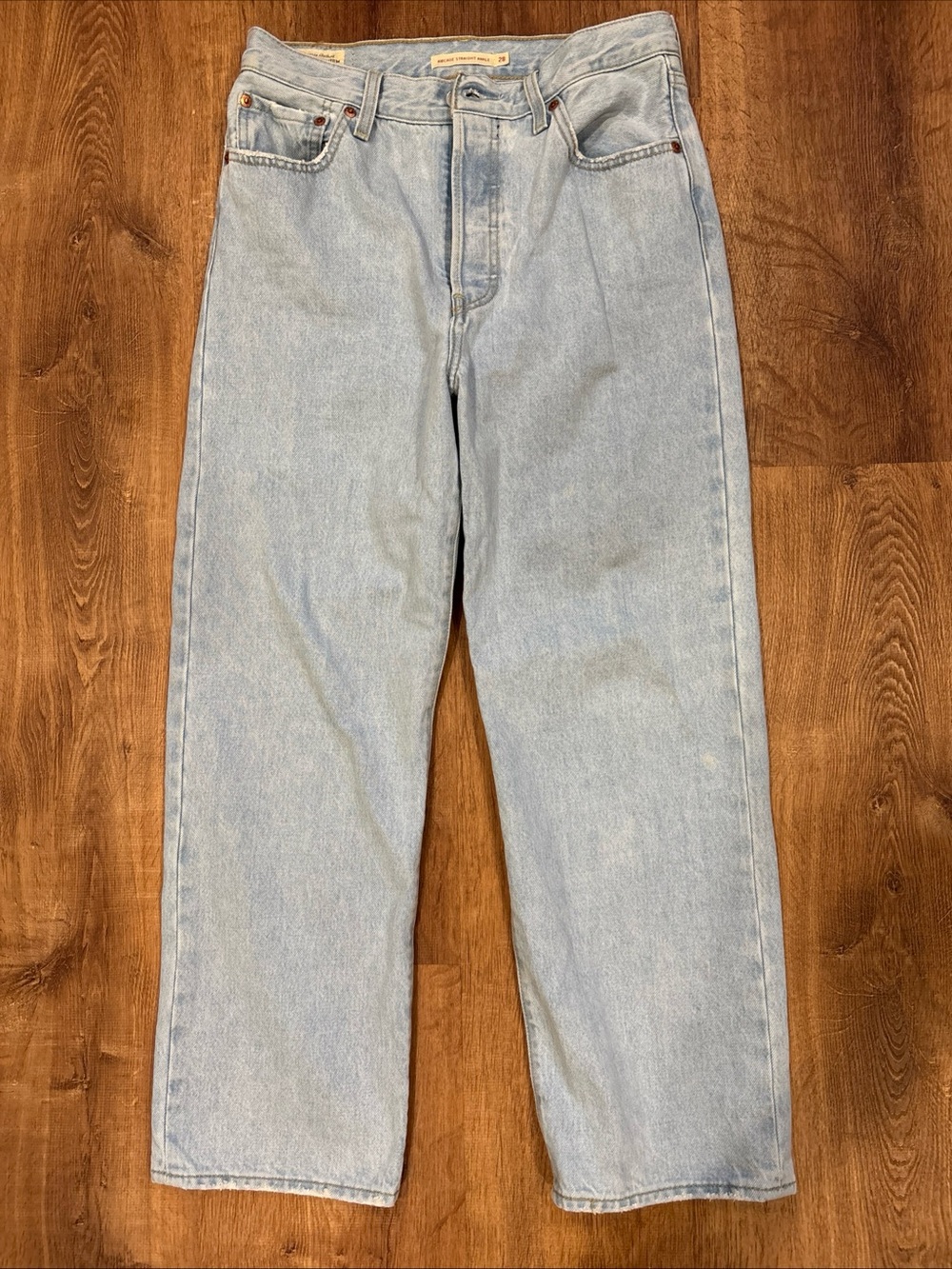 Levi’s premium ribcage straight ankle jeans light wash high rise button fly 28
